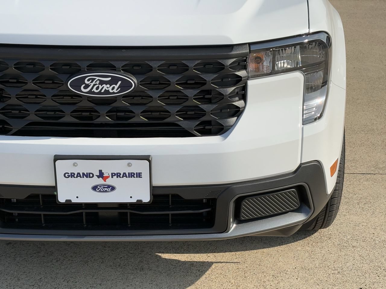 New 2026 Ford Maverick XLT FWD image 9
