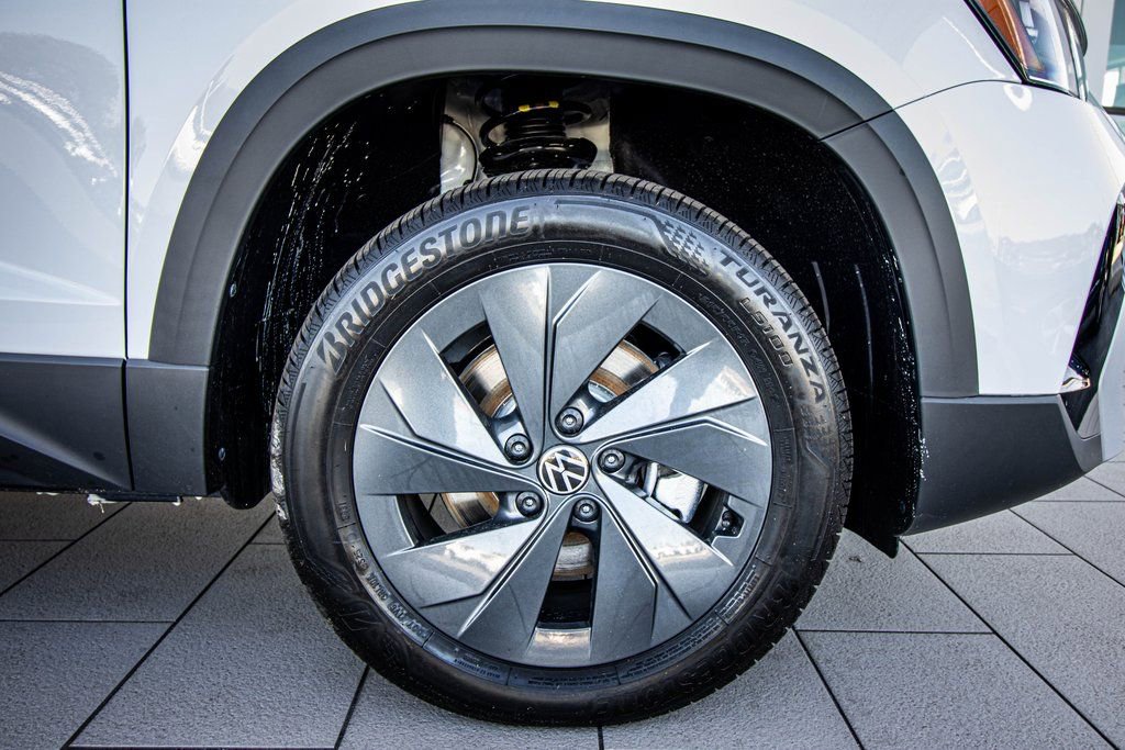 New 2026 Volkswagen Taos S FWD image 20