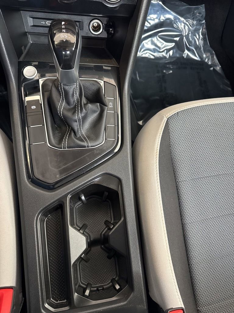 Used 2025 Volkswagen Taos S FWD image 17