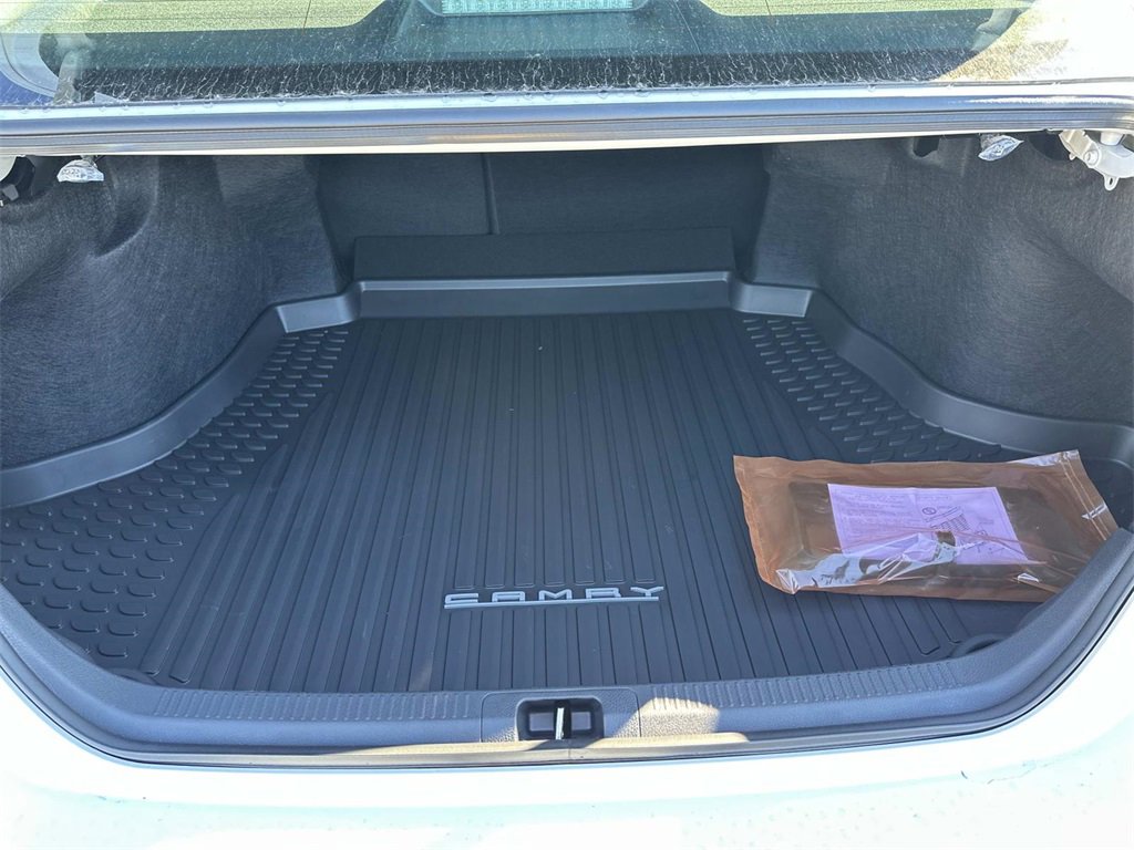 New 2026 Toyota Camry SE image 9