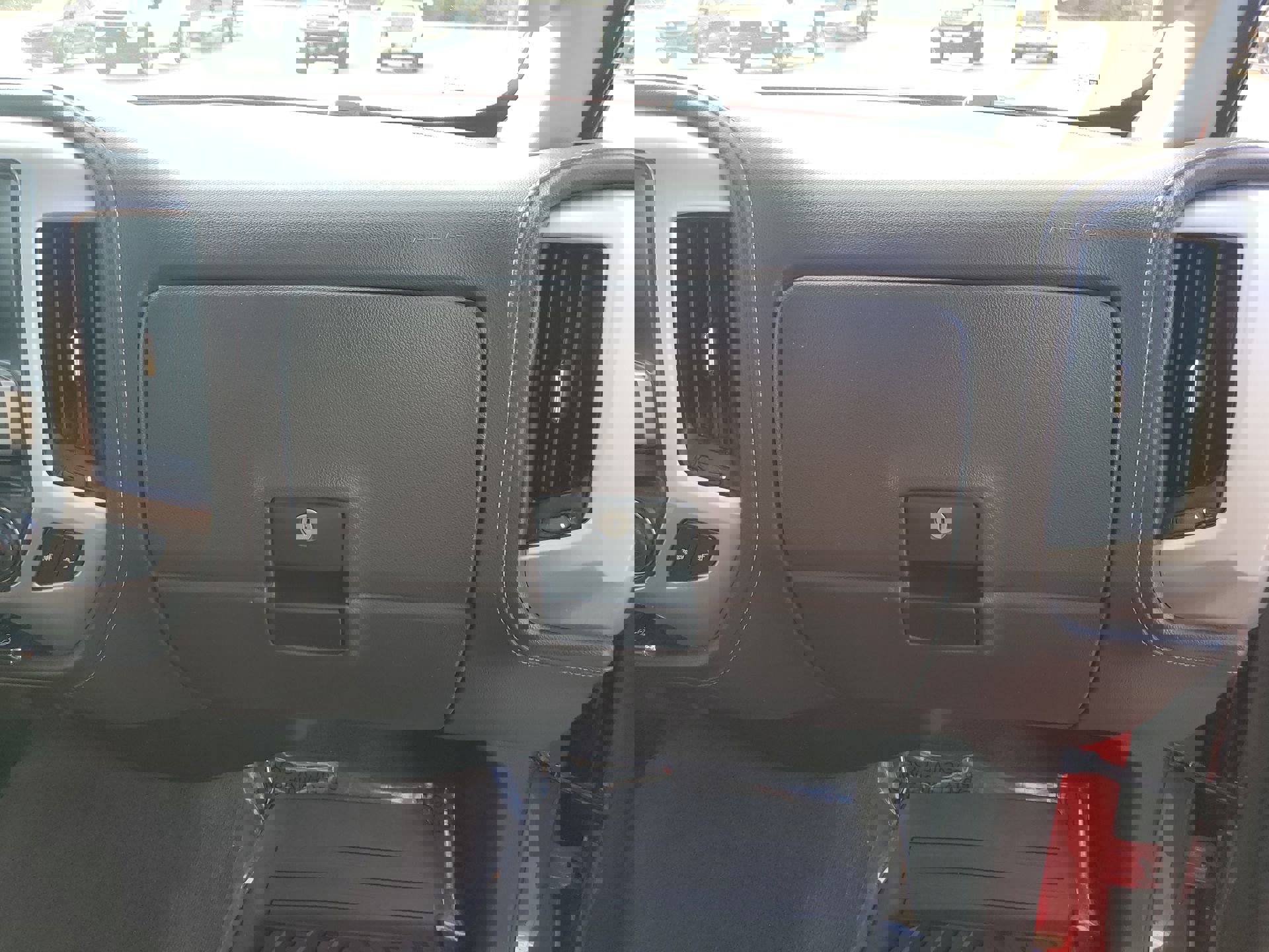 Used 2018 GMC Sierra 1500 SLT w/ SLT Premium Package image 34