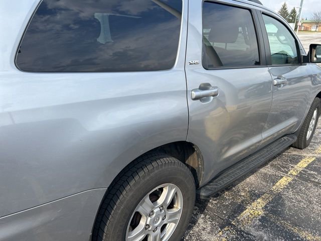 Used 2016 Toyota Sequoia SR5 image 5