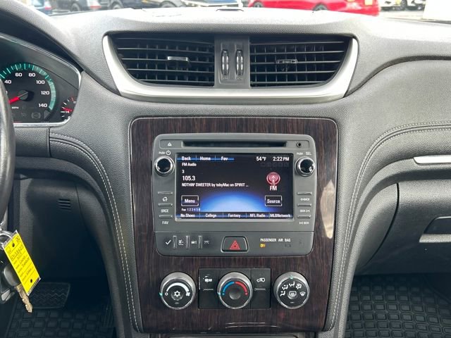 Used 2017 Chevrolet Traverse LT image 17