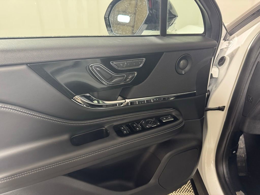 New 2025 Lincoln Corsair Grand Touring w/ Equipment Group 302A image 16