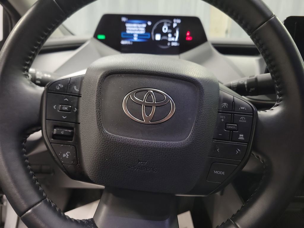 Used 2024 Toyota Prius LE image 18