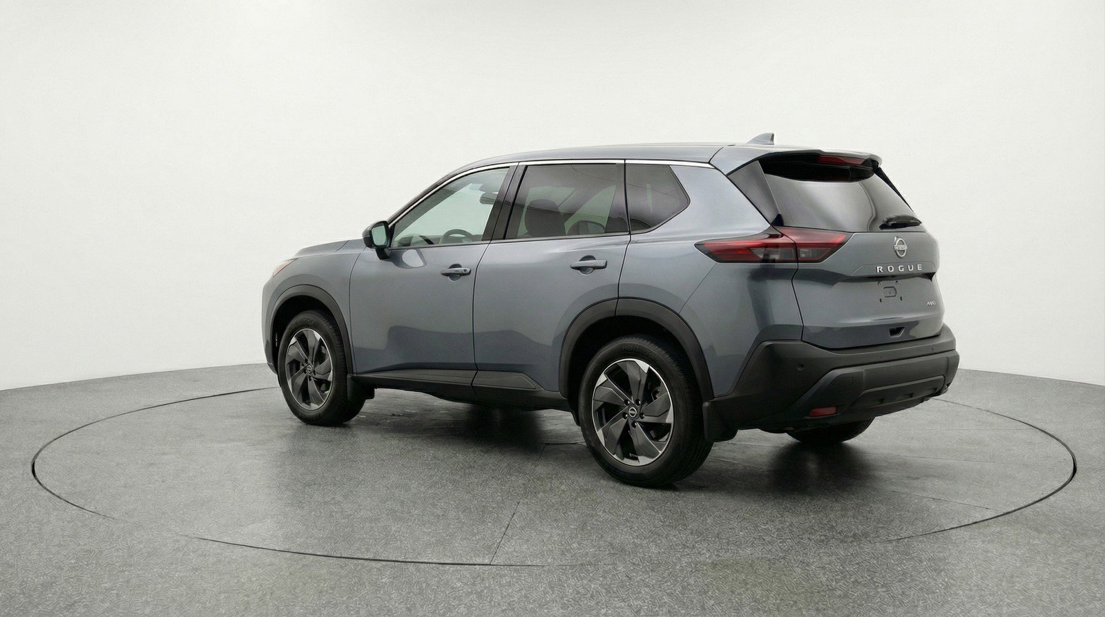 Used 2025 Nissan Rogue SV AWD/4WD image 6