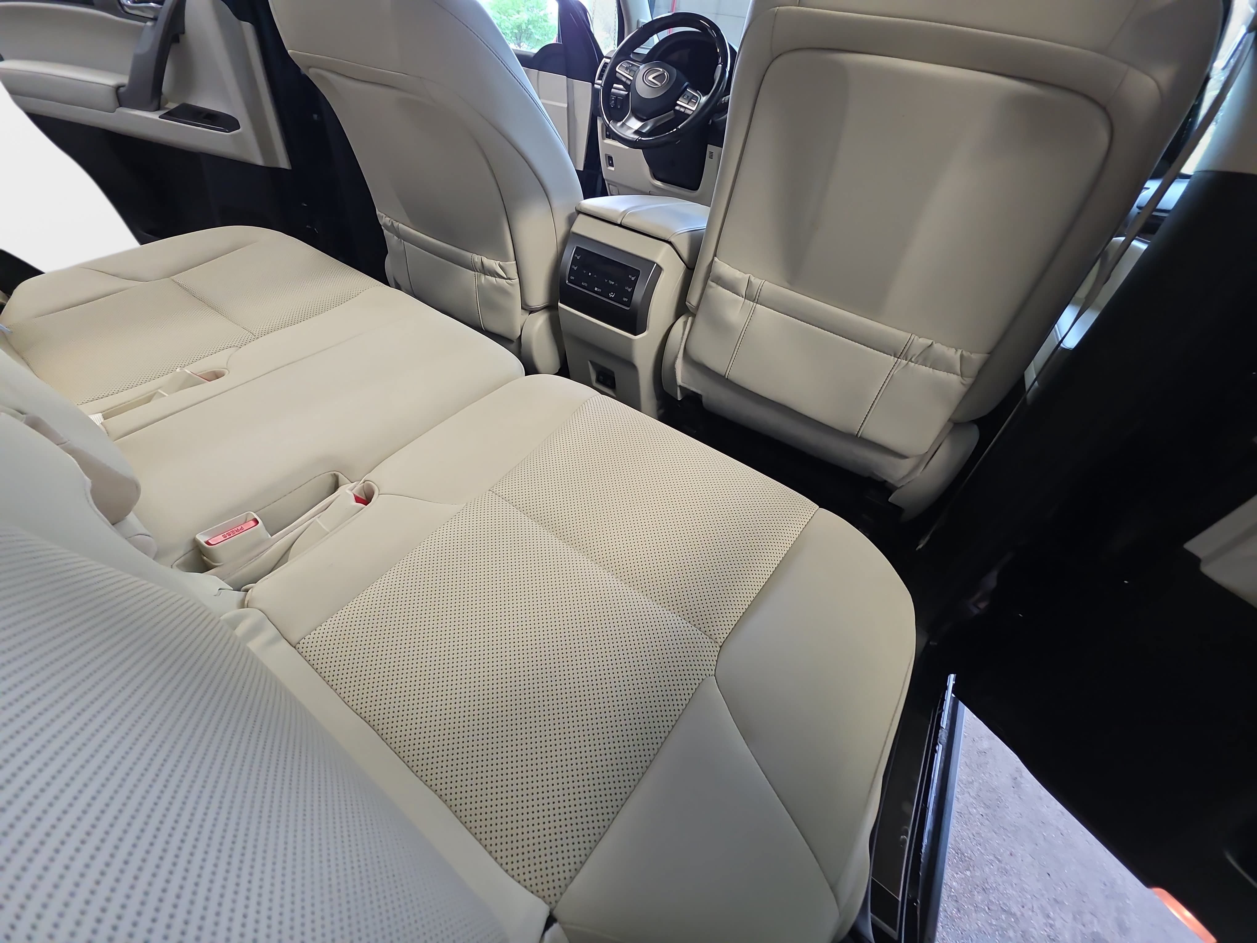 Used 2023 Lexus GX 460 Premium w/ Premium Package AWD/4WD image 11