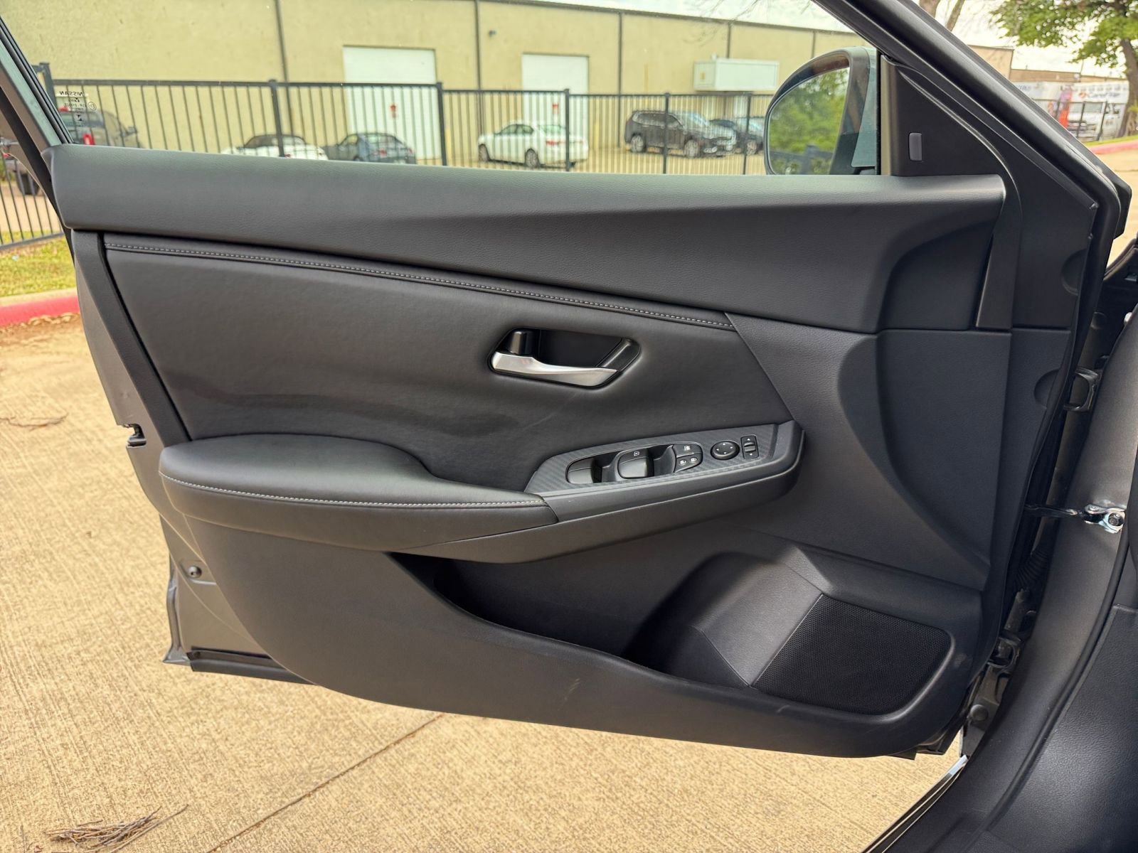 Used 2025 Nissan Sentra SV image 18