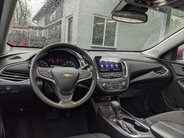 Used 2024 Chevrolet Malibu LT image 14