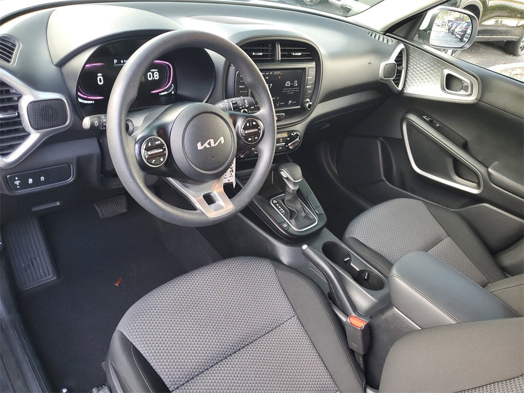 Certified 2024 Kia Soul LX w/ Option Group 015 image 14