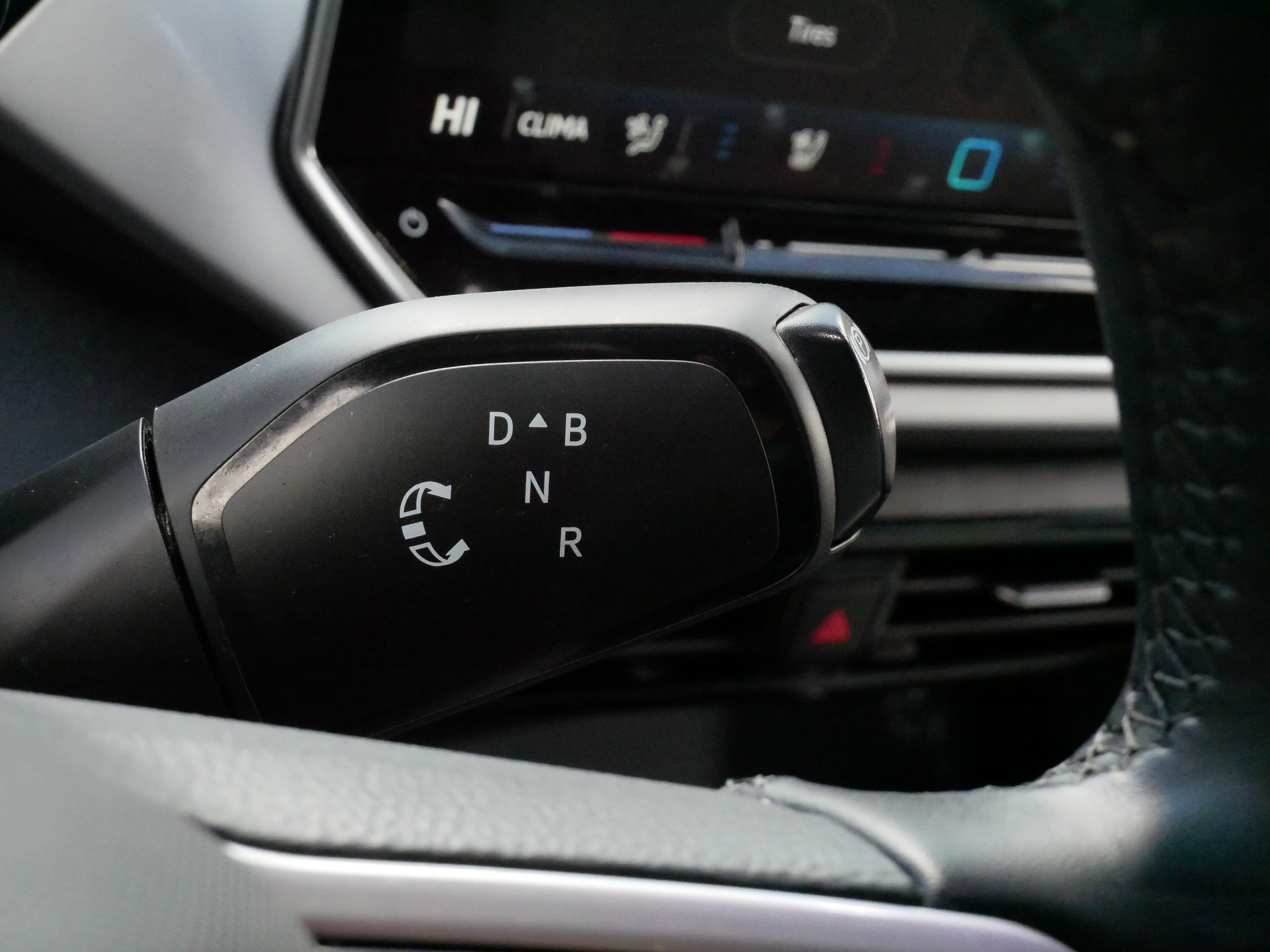 Certified 2025 Volkswagen ID.4 Pro S AWD/4WD image 24