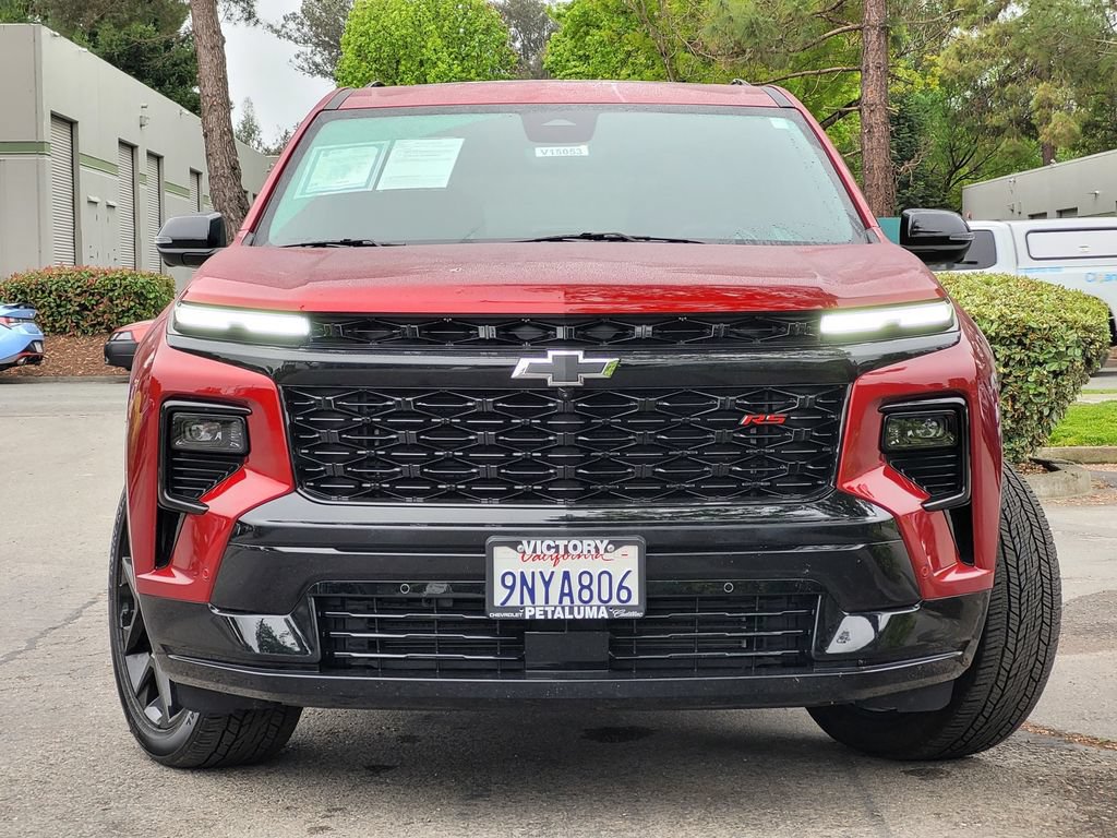 Used 2024 Chevrolet Traverse RS AWD/4WD image 2
