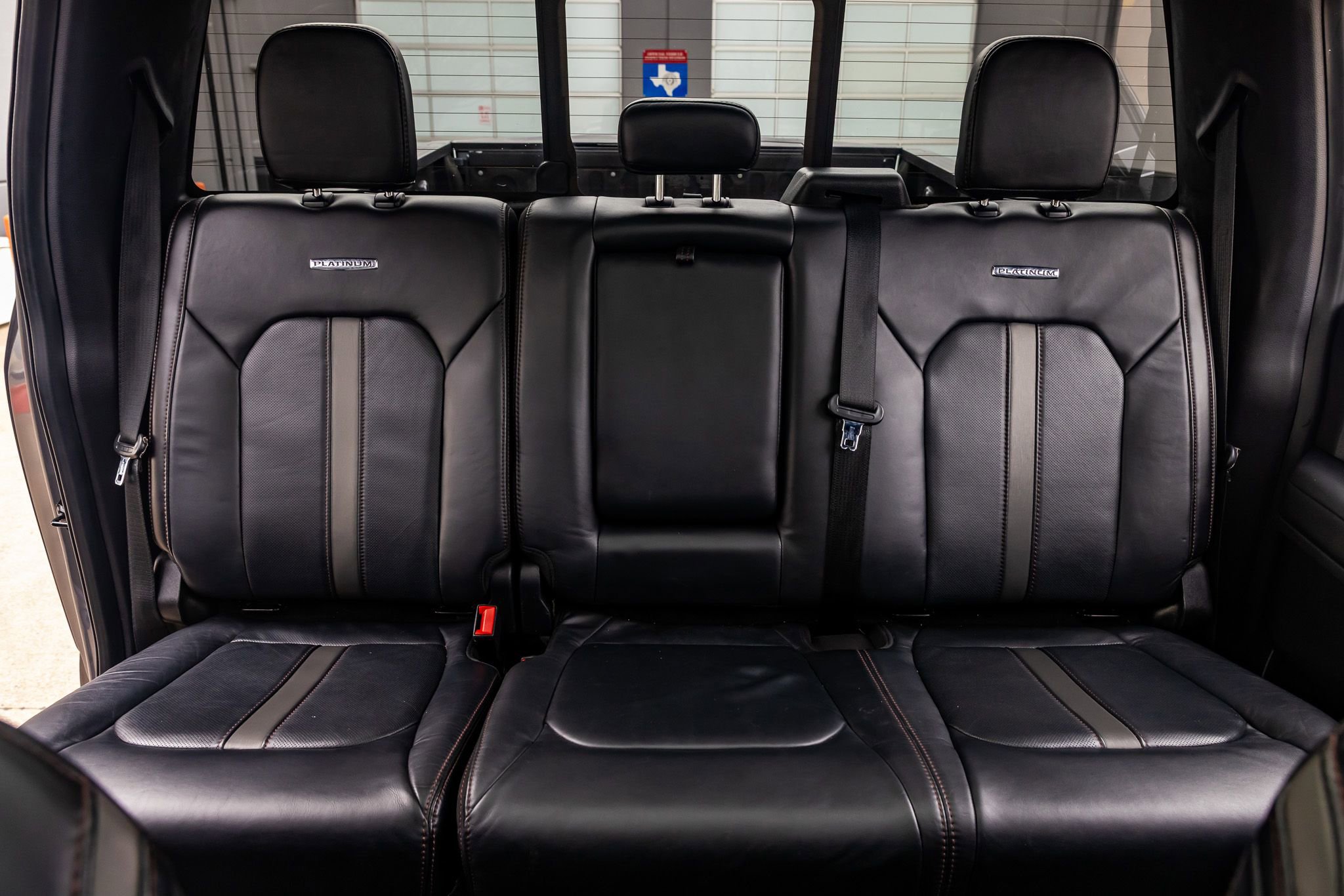 Used 2021 Ford F250 Platinum w/ FX4 Off-Road Package AWD/4WD image 30