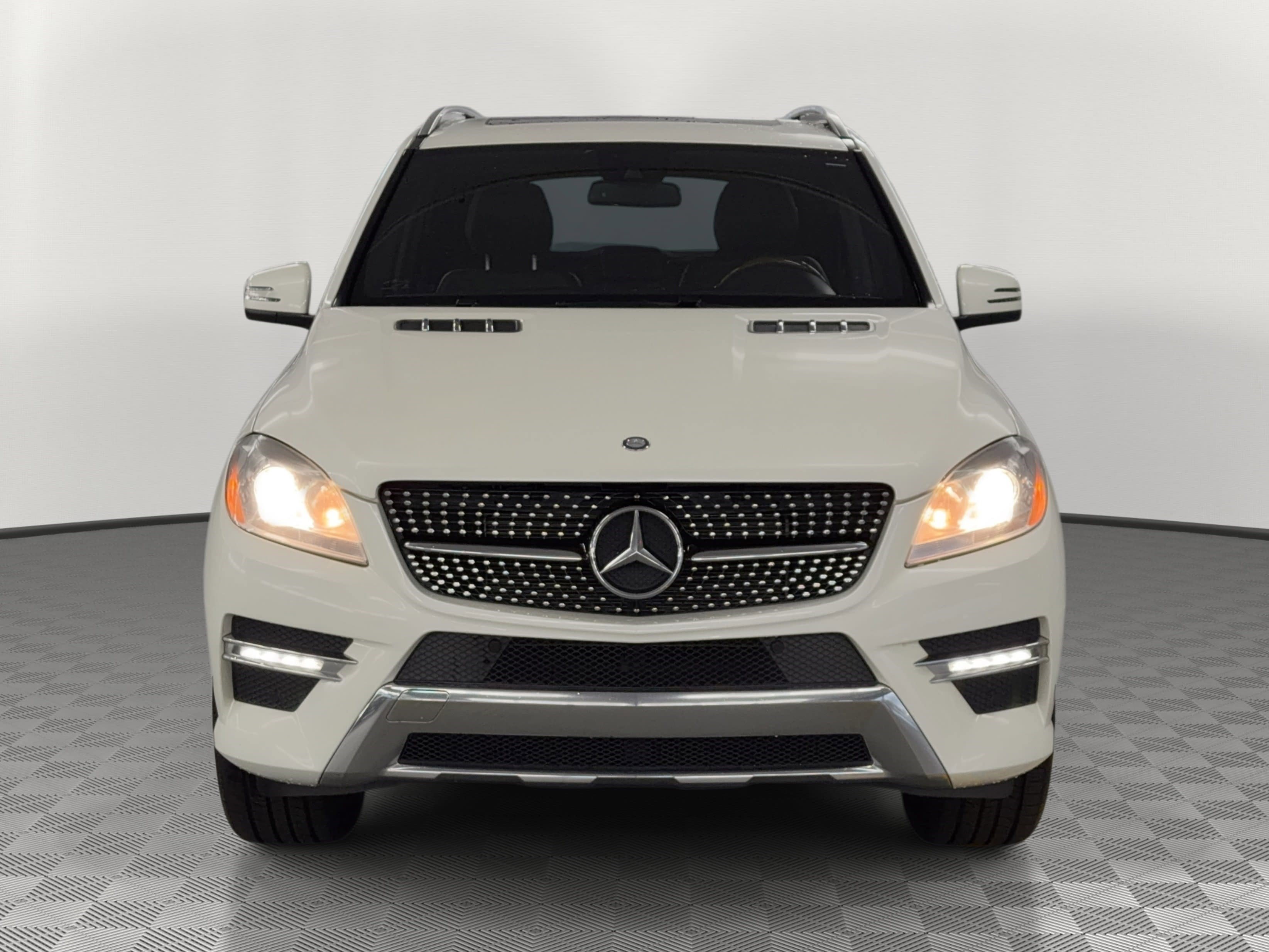 Used 2012 Mercedes-Benz ML 550 4MATIC image 6