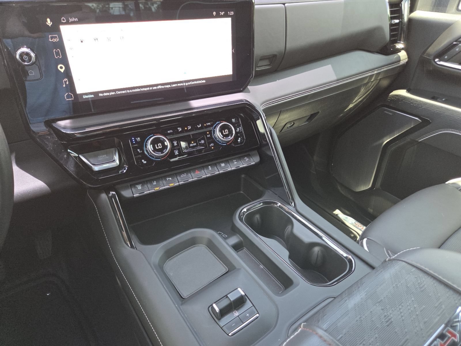 Used 2024 GMC Sierra 2500 AT4X AWD/4WD image 38