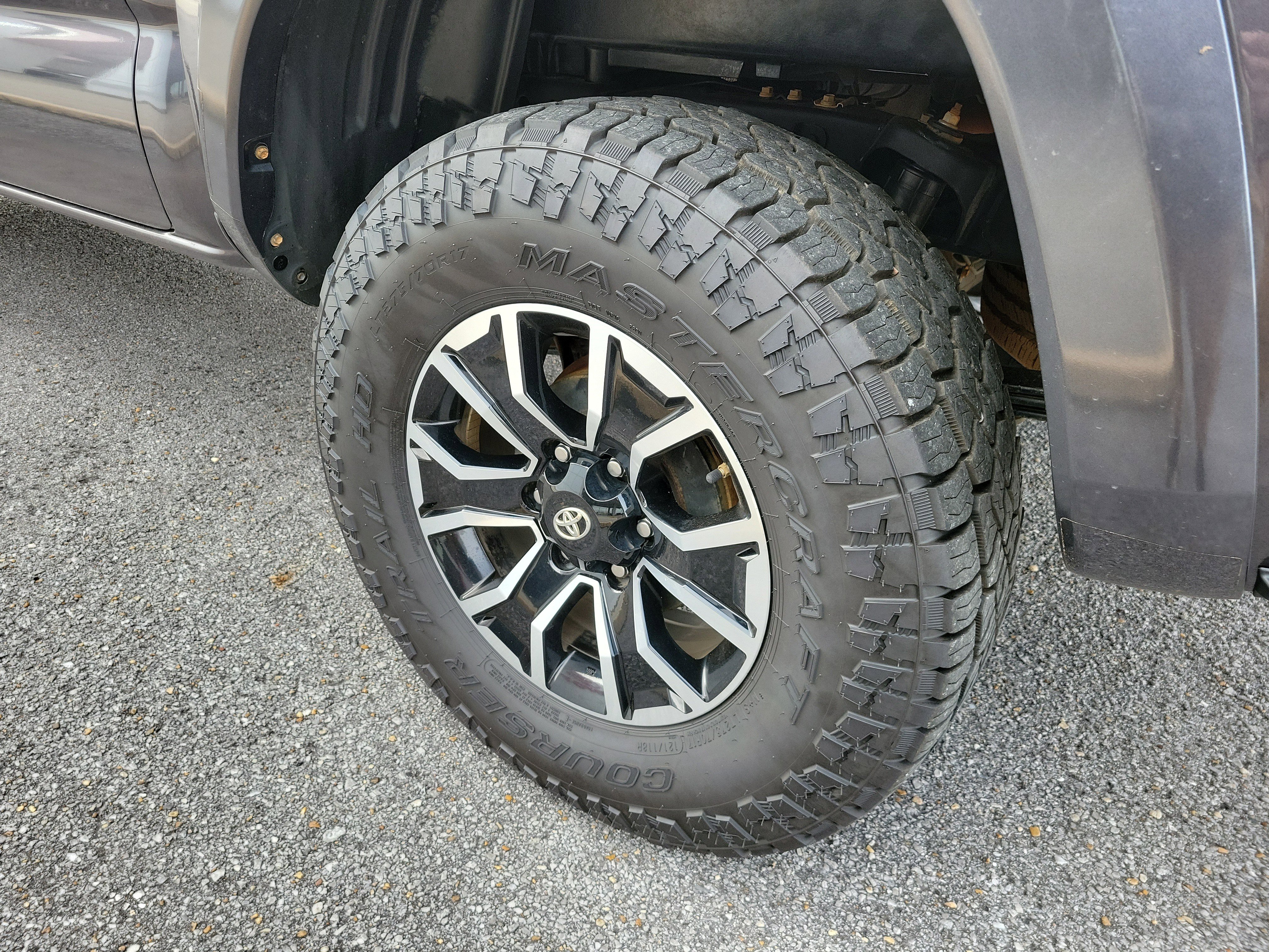 Used 2020 Toyota Tacoma TRD Sport image 26