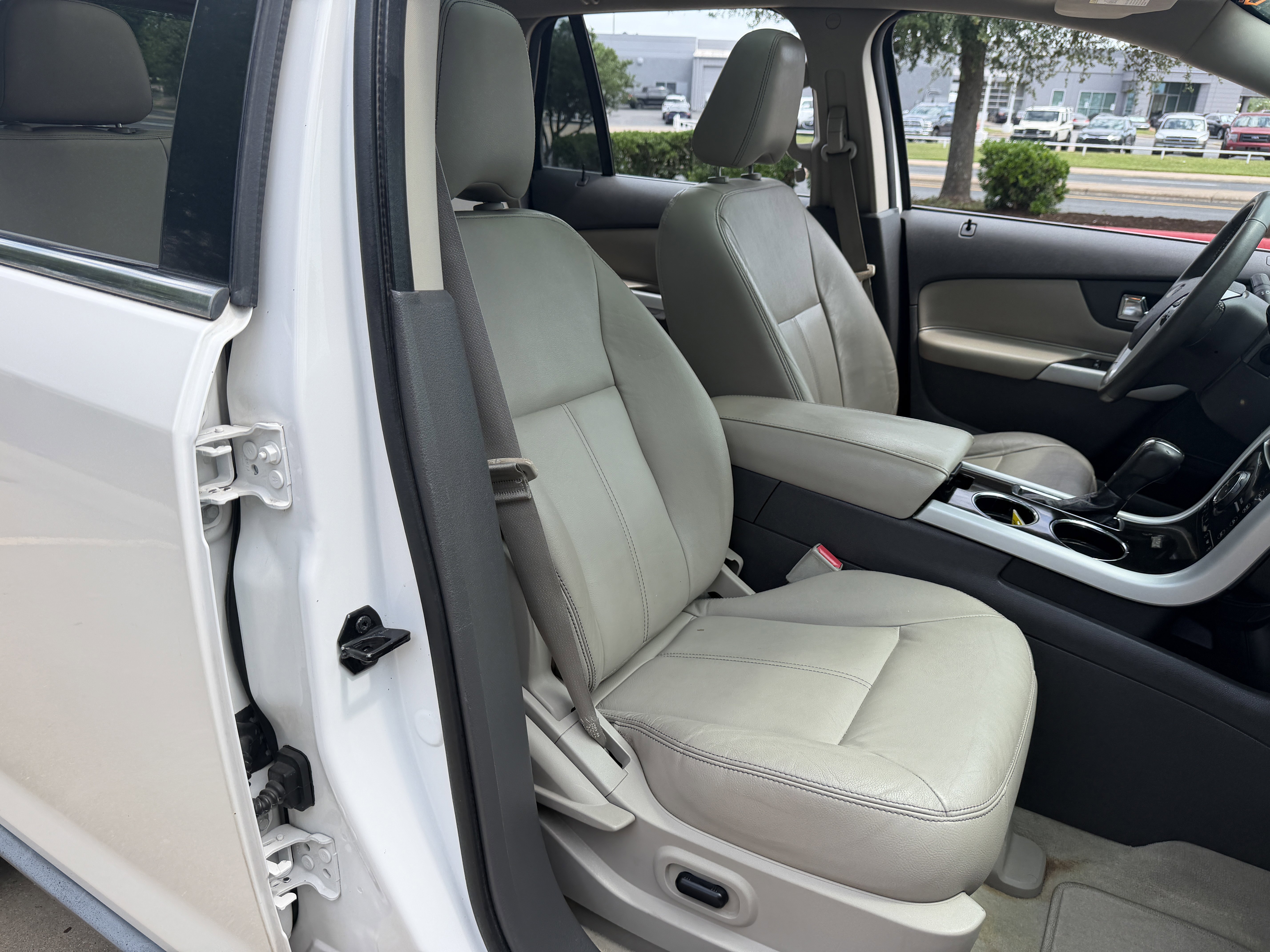 Used 2011 Ford Edge Limited w/ 302A Rapid Spec Order Code AWD/4WD image 10