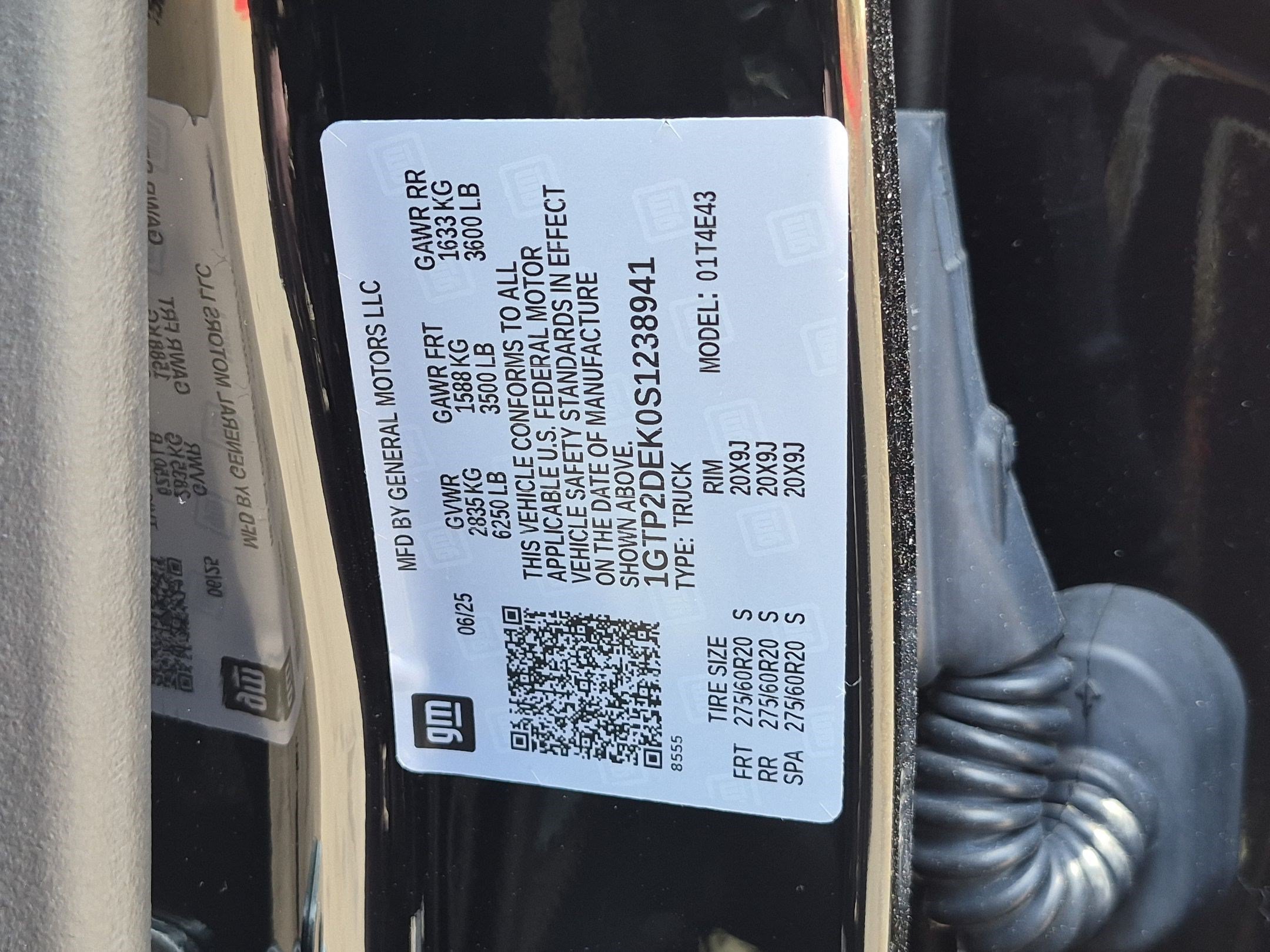 Used 2025 GMC Canyon AT4 w/ Nightfall Edition AWD/4WD image 34