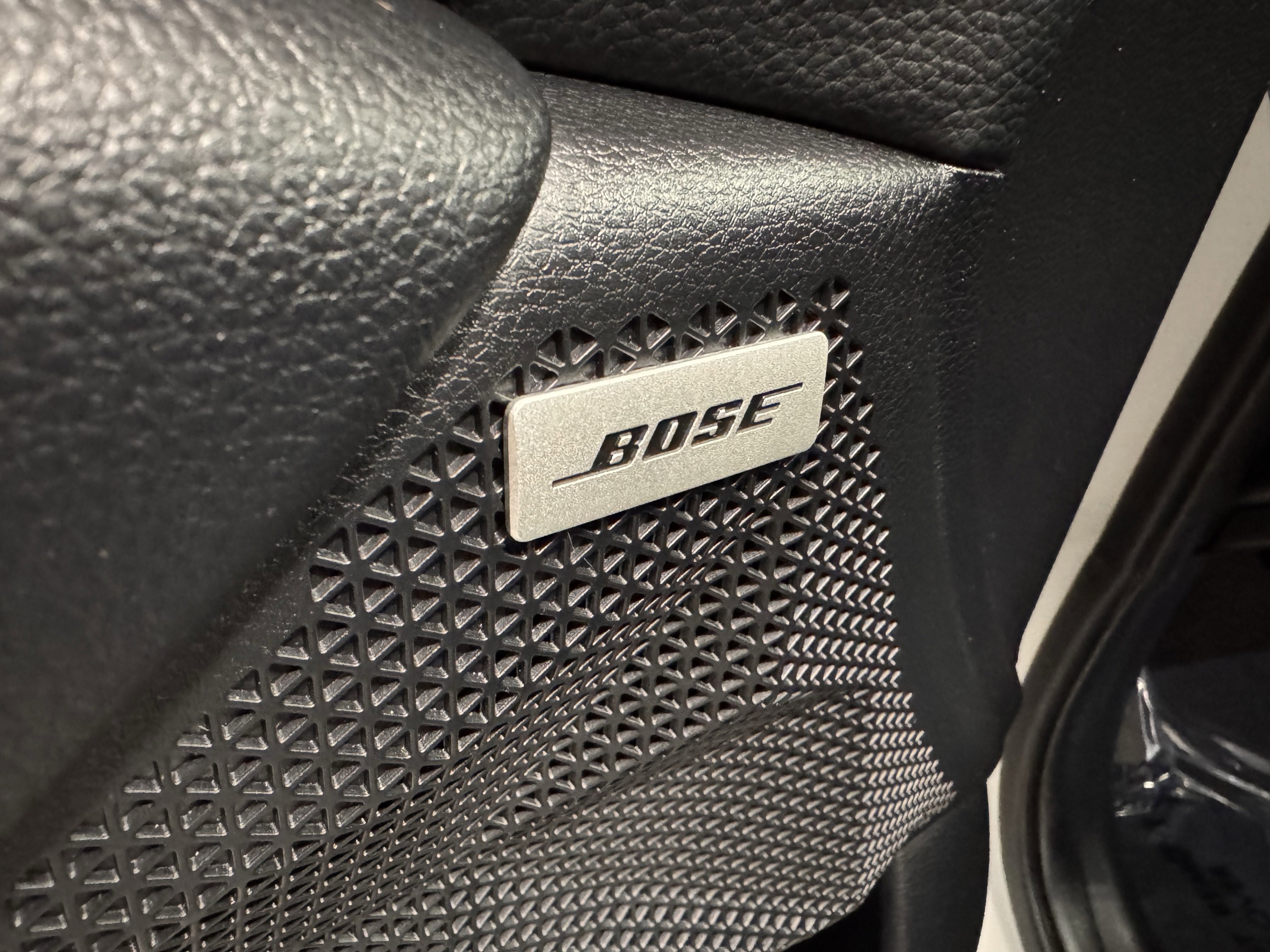 Certified 2023 Kia Seltos SX w/ SX Sunroof Package image 24