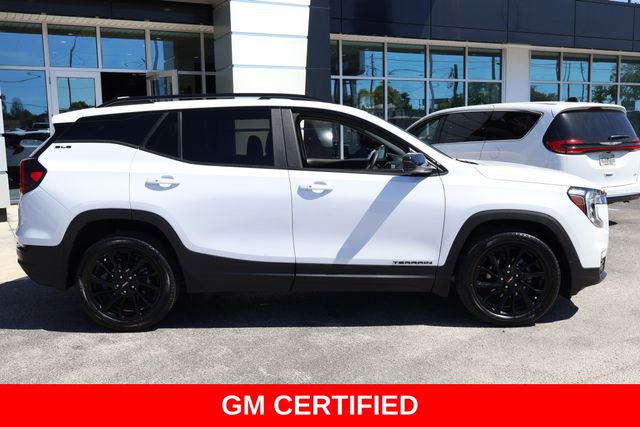 Certified 2024 GMC Terrain SLE w/ Elevation Edition image 10