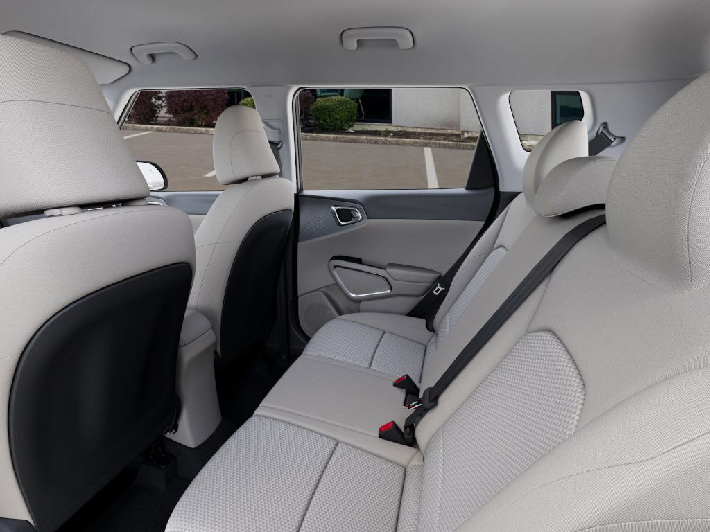 New 2025 Kia Soul LX image 18