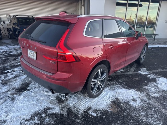 Used 2020 Volvo XC60 T5 Momentum w/ Protection Package Premier image 3