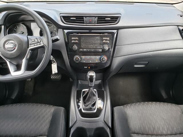 Used 2017 Nissan Rogue S AWD/4WD image 15