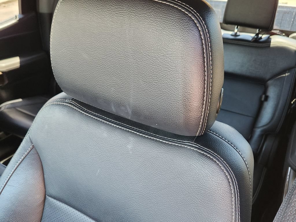 Used 2021 Chevrolet Silverado 1500 LT Trail Boss w/ LPO, Dark Essentials Package AWD/4WD image 6