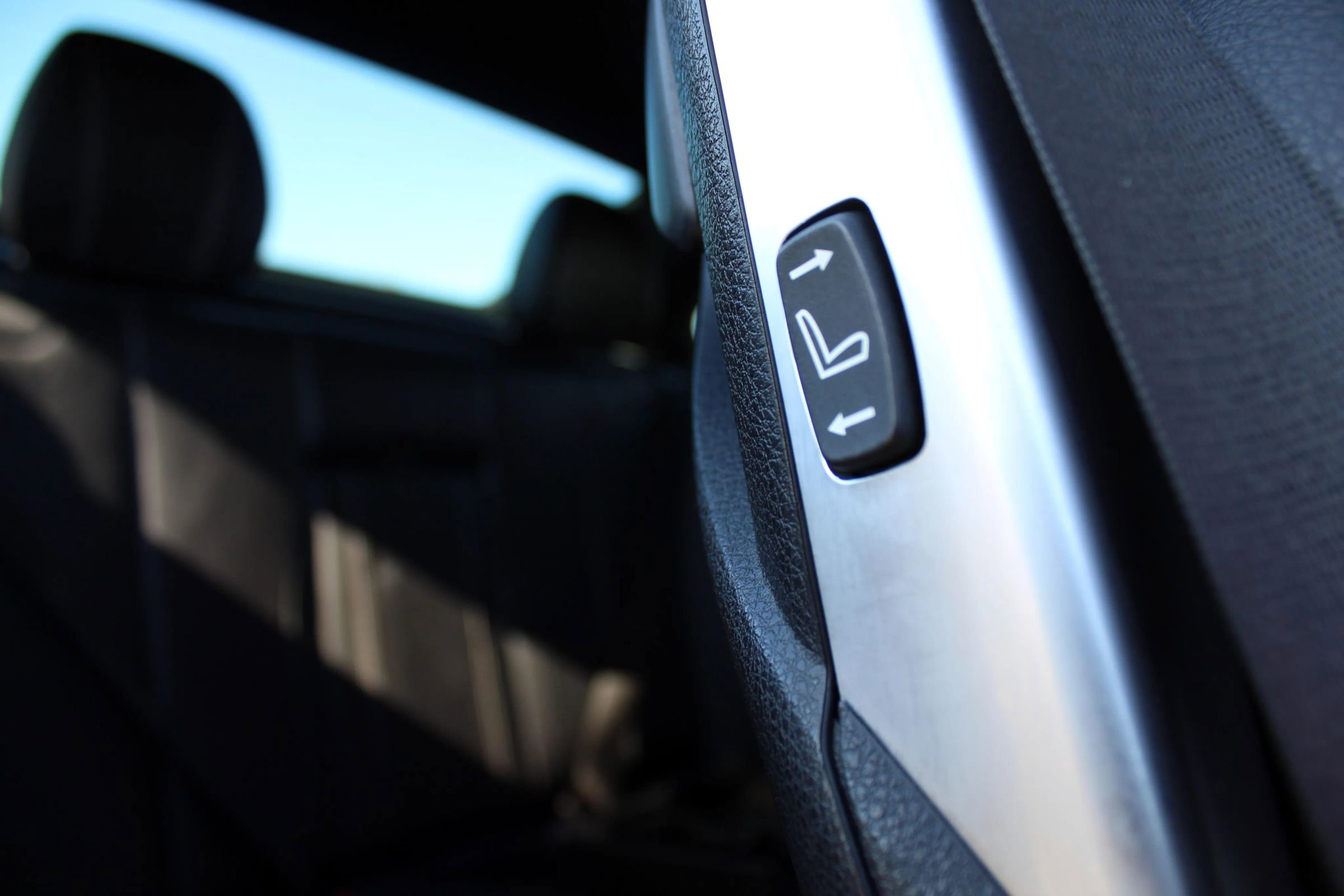 Used 2018 BMW 430i Convertible image 29