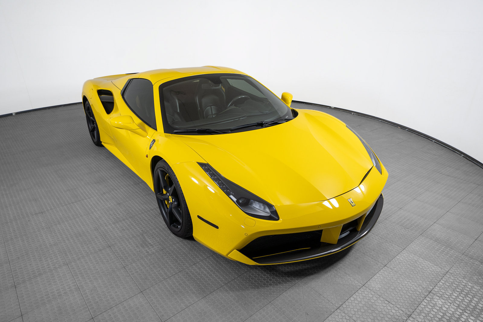 Certified 2018 Ferrari 488 Spider RWD image 44