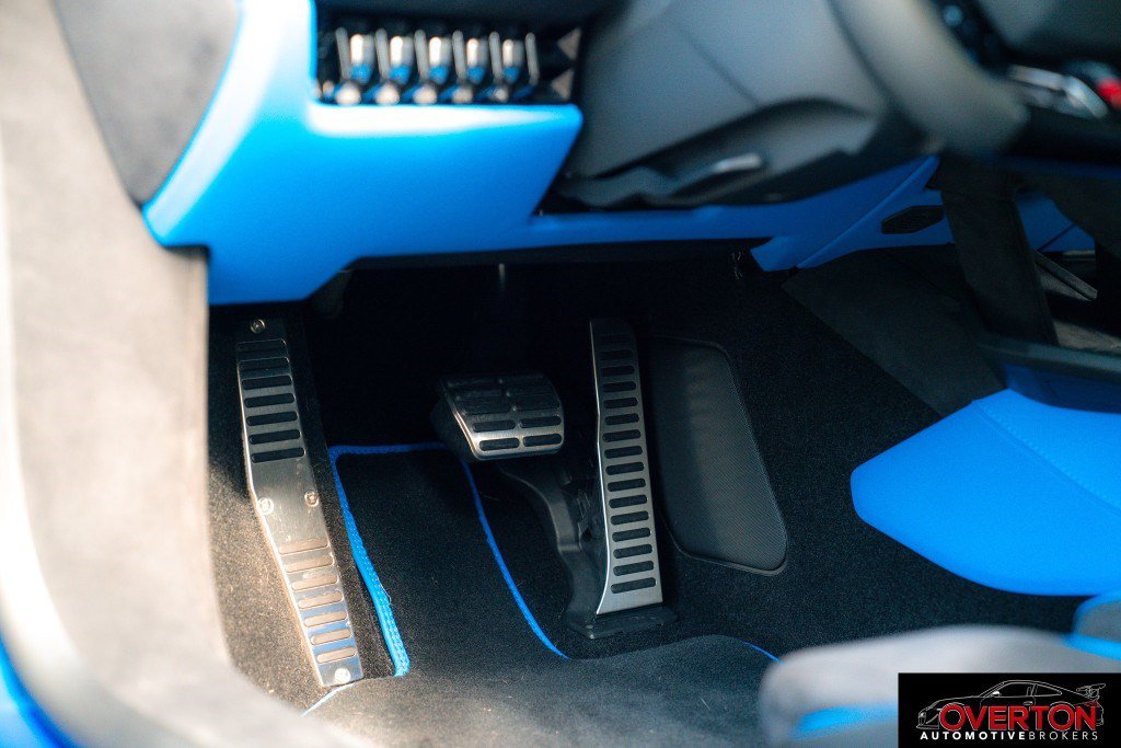 Used 2023 Lamborghini Huracan Tecnica RWD image 17