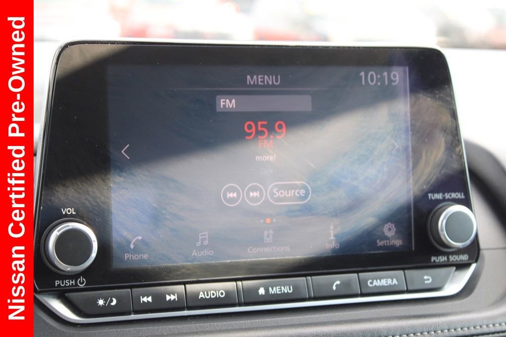 Certified 2024 Nissan Rogue S image 33