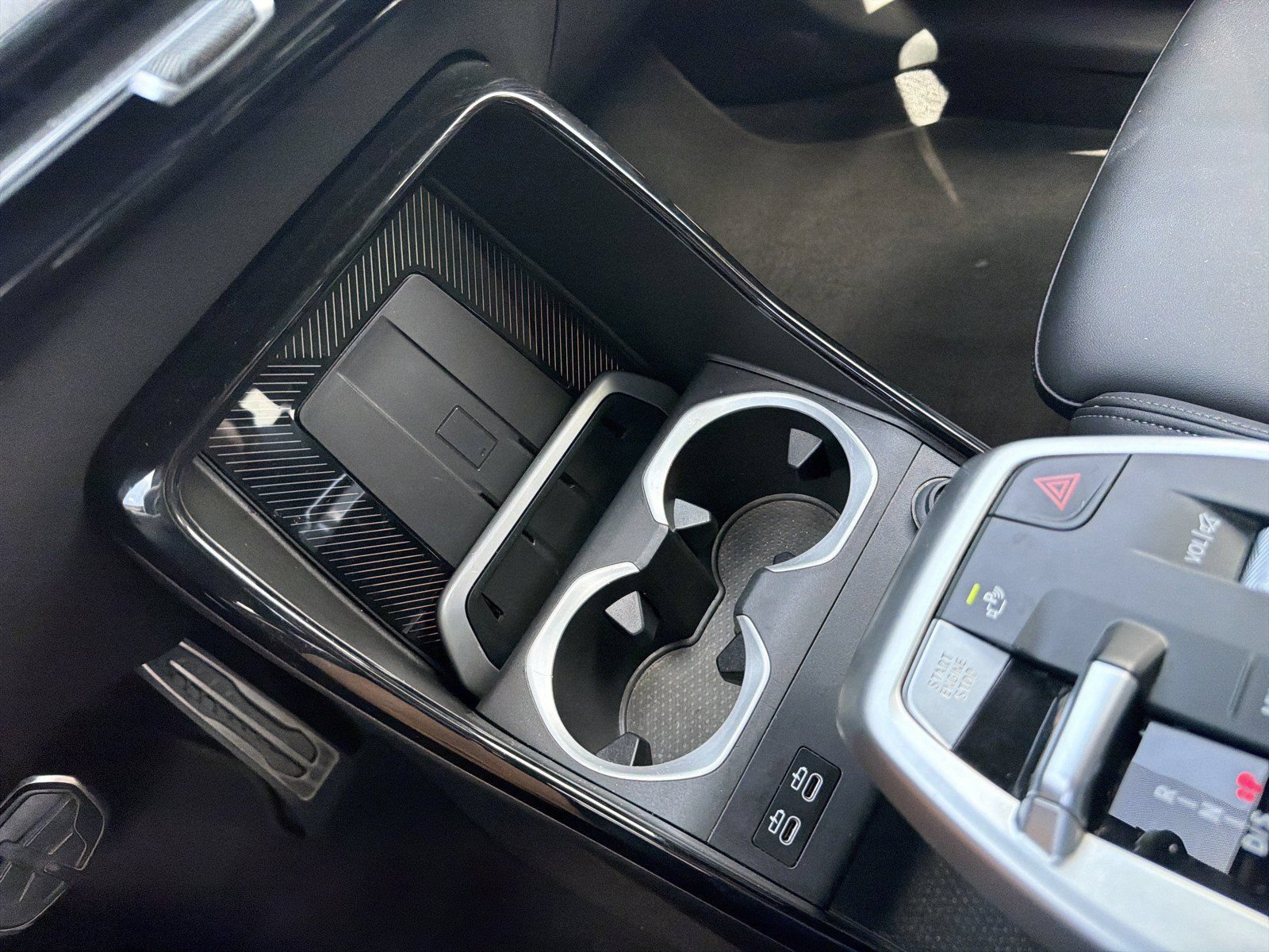 Certified 2025 BMW X2 xDrive28i AWD/4WD image 32