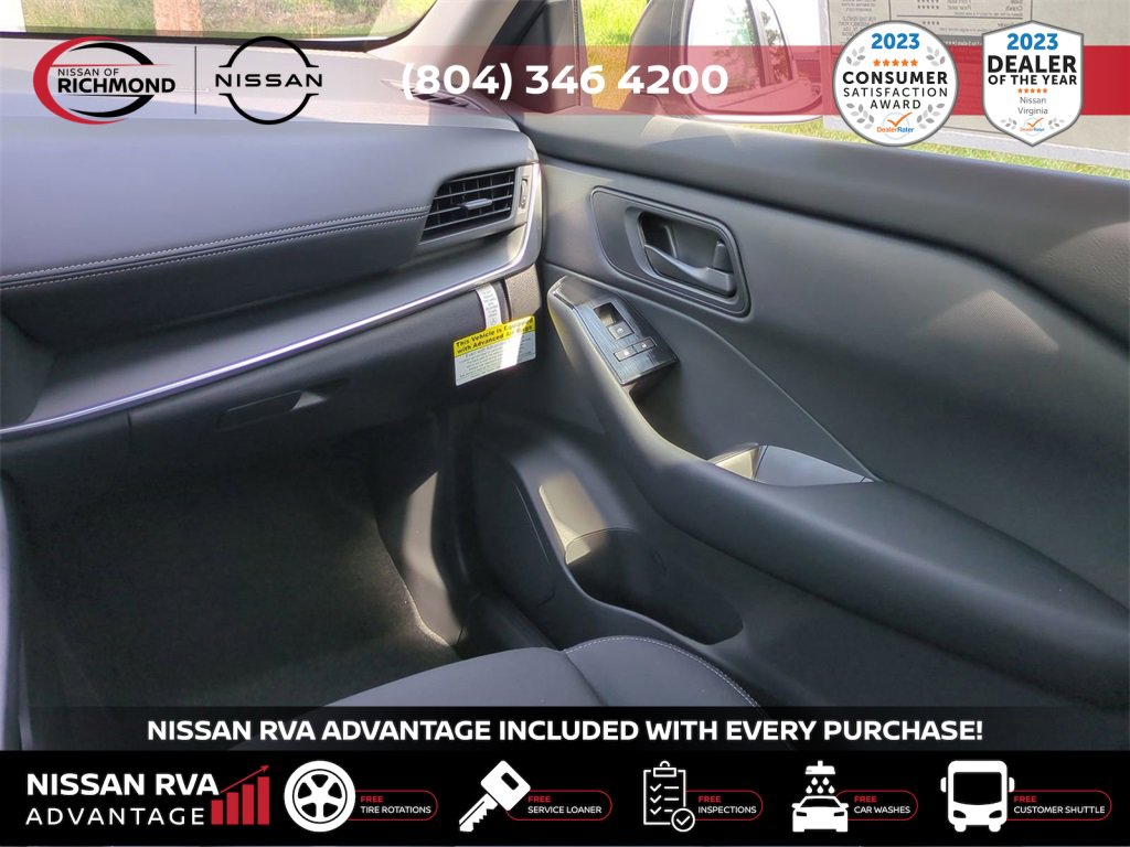 New 2025 Nissan Rogue S image 17