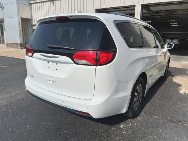 Used 2020 Chrysler Pacifica Touring-L Plus w/ Advanced Safetytec Group FWD image 9