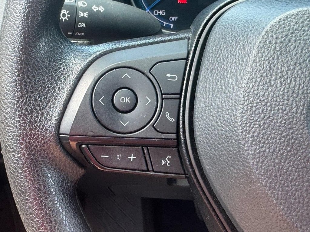 Used 2025 Toyota RAV4 LE AWD/4WD image 23