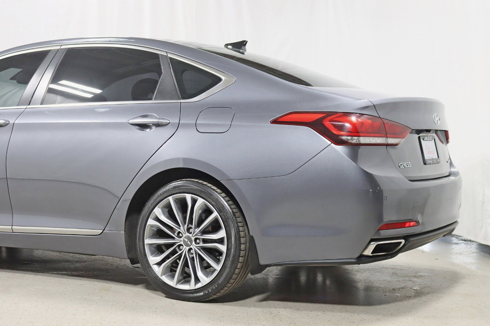 Used 2015 Hyundai Genesis 3.8 w/ Option Group 03 image 10