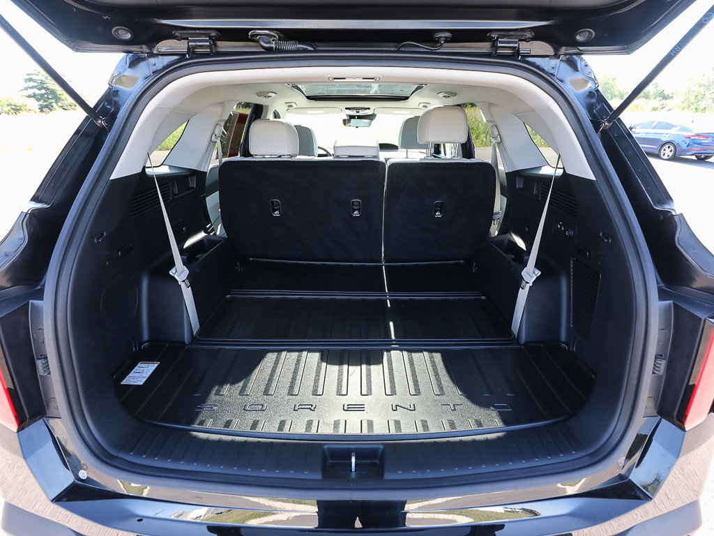 Certified 2025 Kia Sorento S w/ Panoramic Sunroof Package FWD image 7