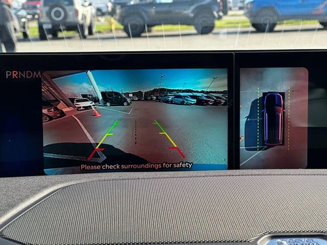 Used 2025 Lincoln Navigator L Reserve AWD/4WD image 23