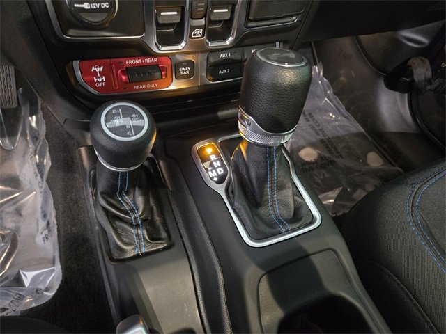 Used 2023 Jeep Wrangler Unlimited Rubicon 4xe image 38