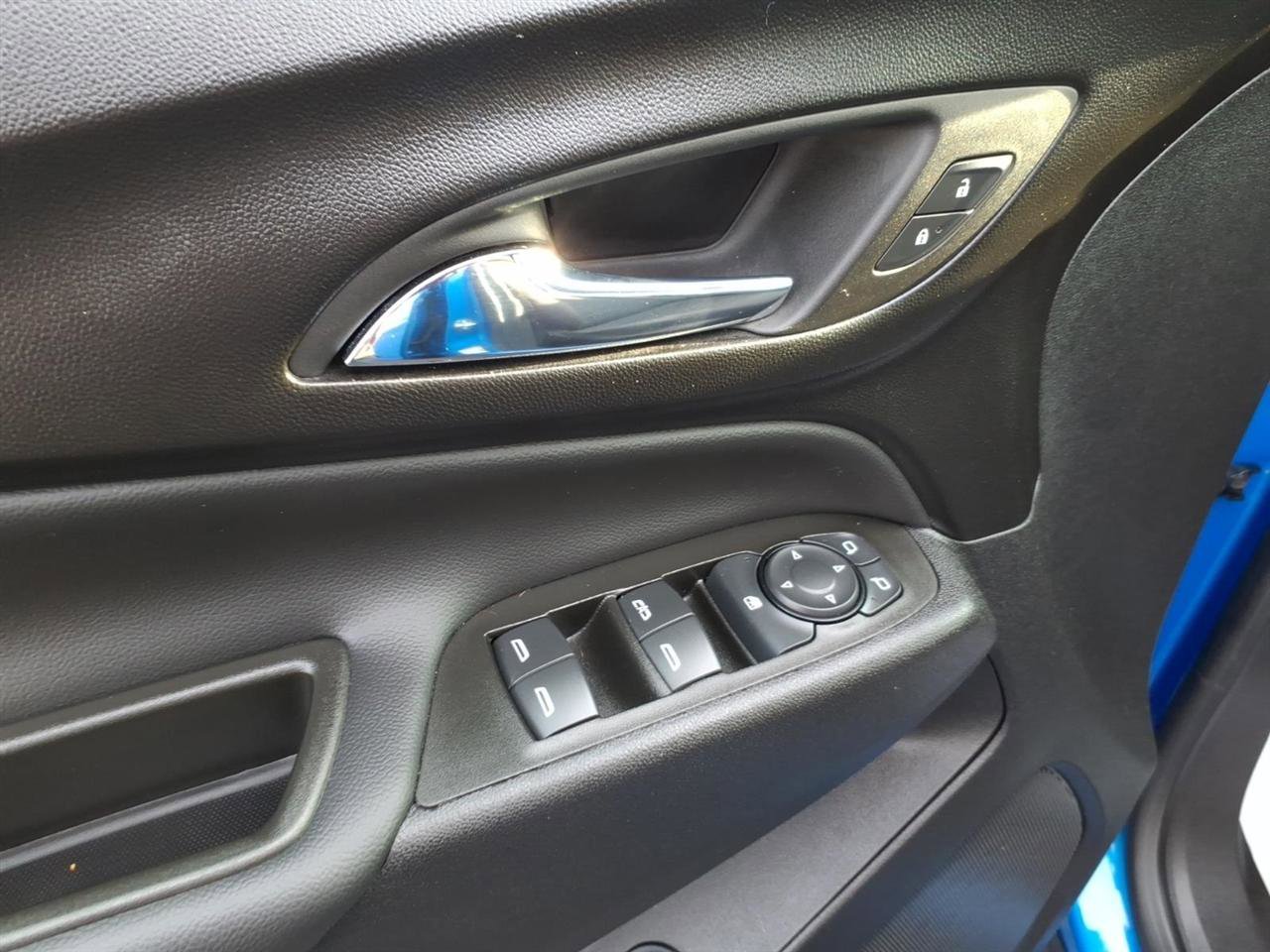 Used 2024 Chevrolet Equinox LT image 13