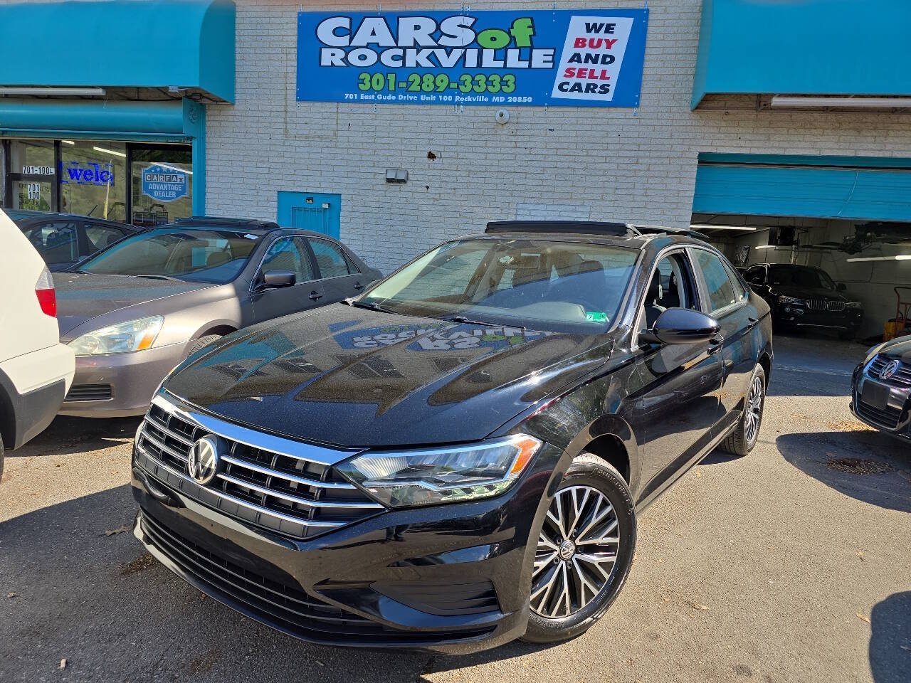 Used 2021 Volkswagen Jetta SE FWD image 2
