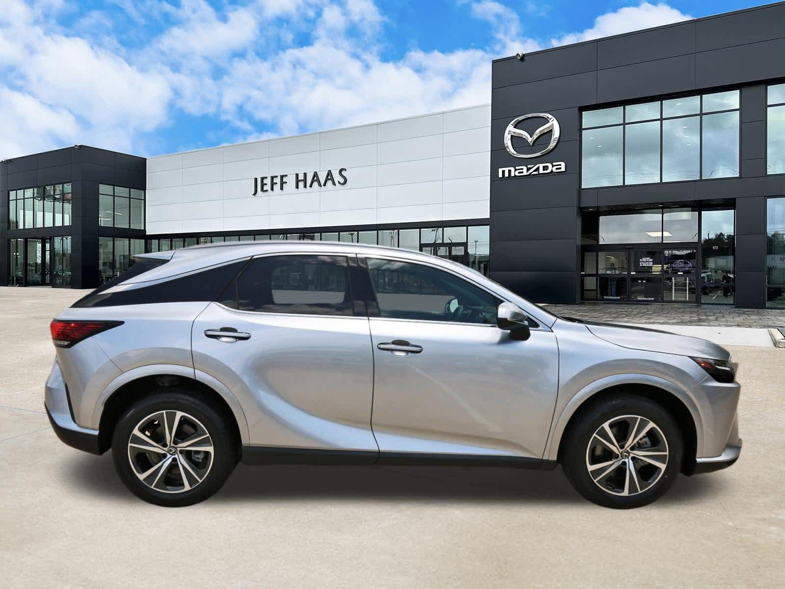 Used 2024 Lexus RX 350 Premium w/ Accessory Package (Z1) FWD image 5