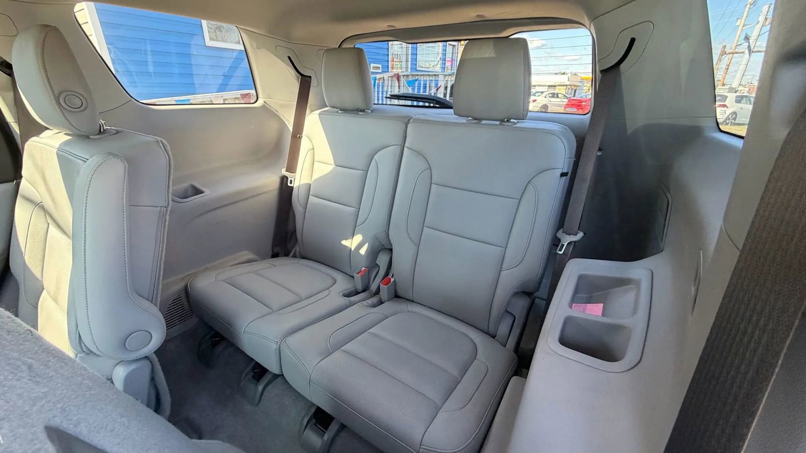 Used 2019 GMC Acadia SLT image 18