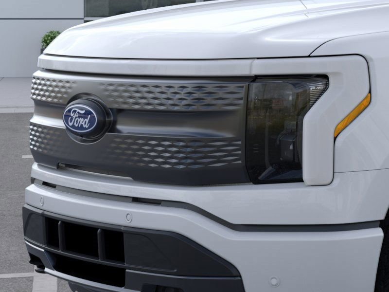New 2025 Ford F150 Lightning Flash AWD/4WD image 17