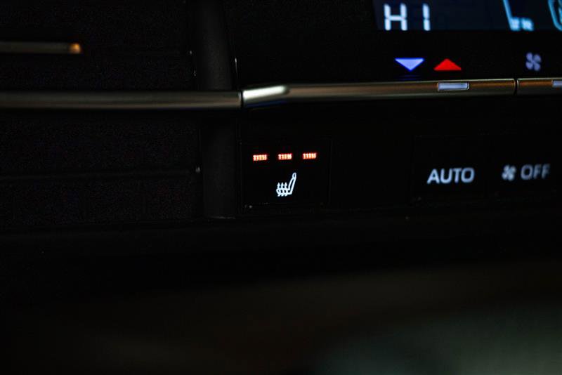 Used 2025 Toyota Sienna XLE w/ XLE Plus Package image 23