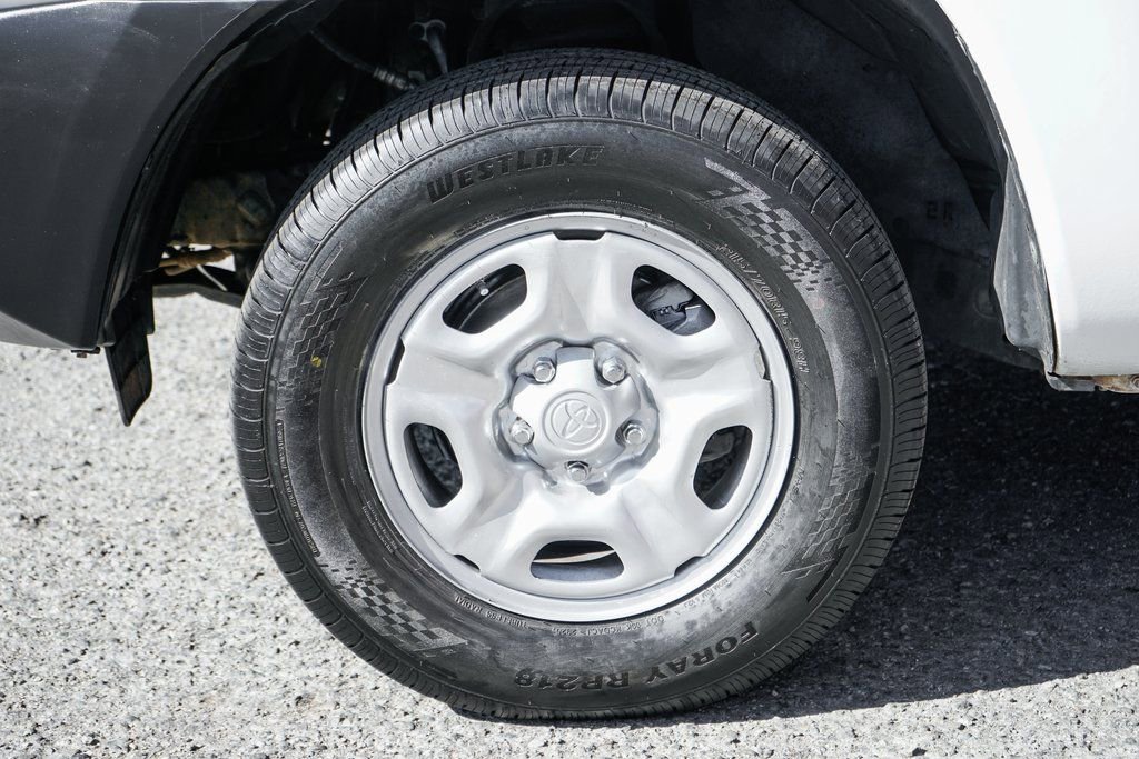 Used 2014 Toyota Tacoma 2WD Access Cab w/ Convenience Package image 35