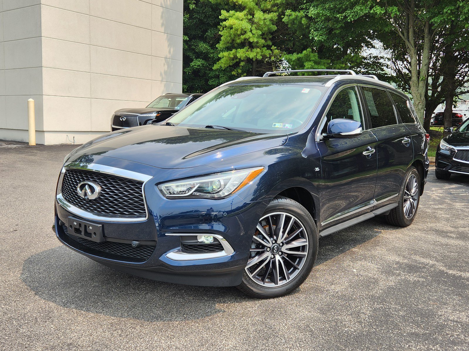 Certified 2020 INFINITI QX60 Signature Edition AWD/4WD image 1