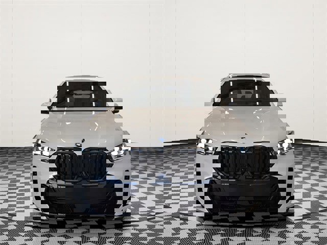 New 2026 BMW X6 xDrive40i image 3