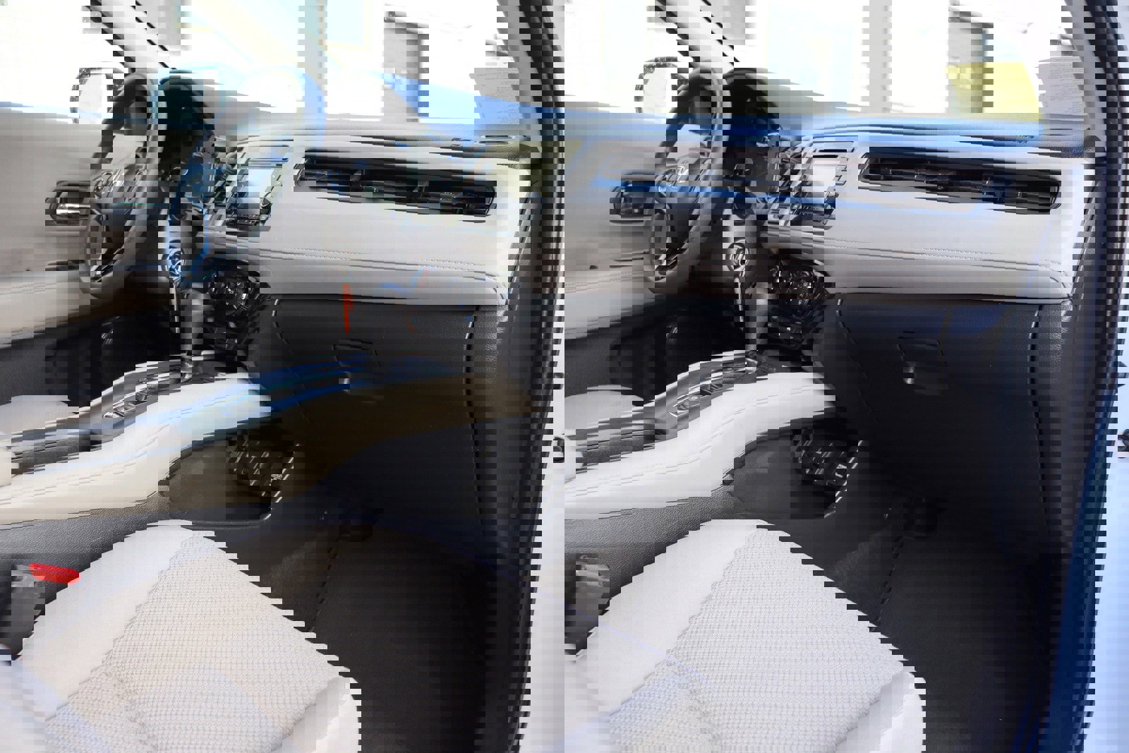 Used 2017 Honda HR-V LX image 21